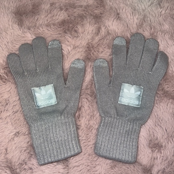 Adidas gray mittens gloves from Adidas Milan, Italy store excellent condition S​ - Picture 4 of 7